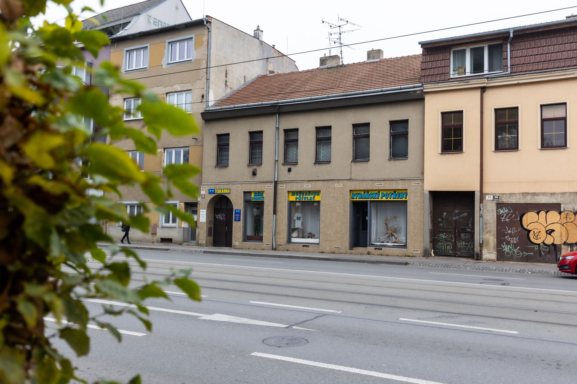 ● dům s komerčními a bytovými prostory Brno Židenice ●